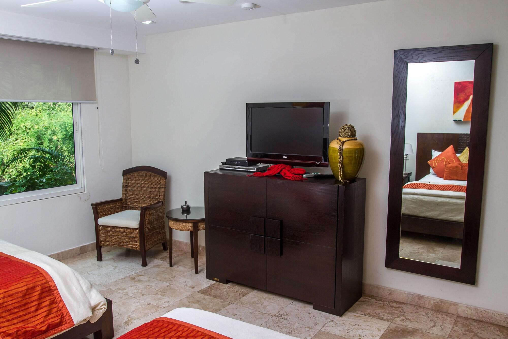 B Pichilingue Rooms & Beach Club Acapulco Exterior photo