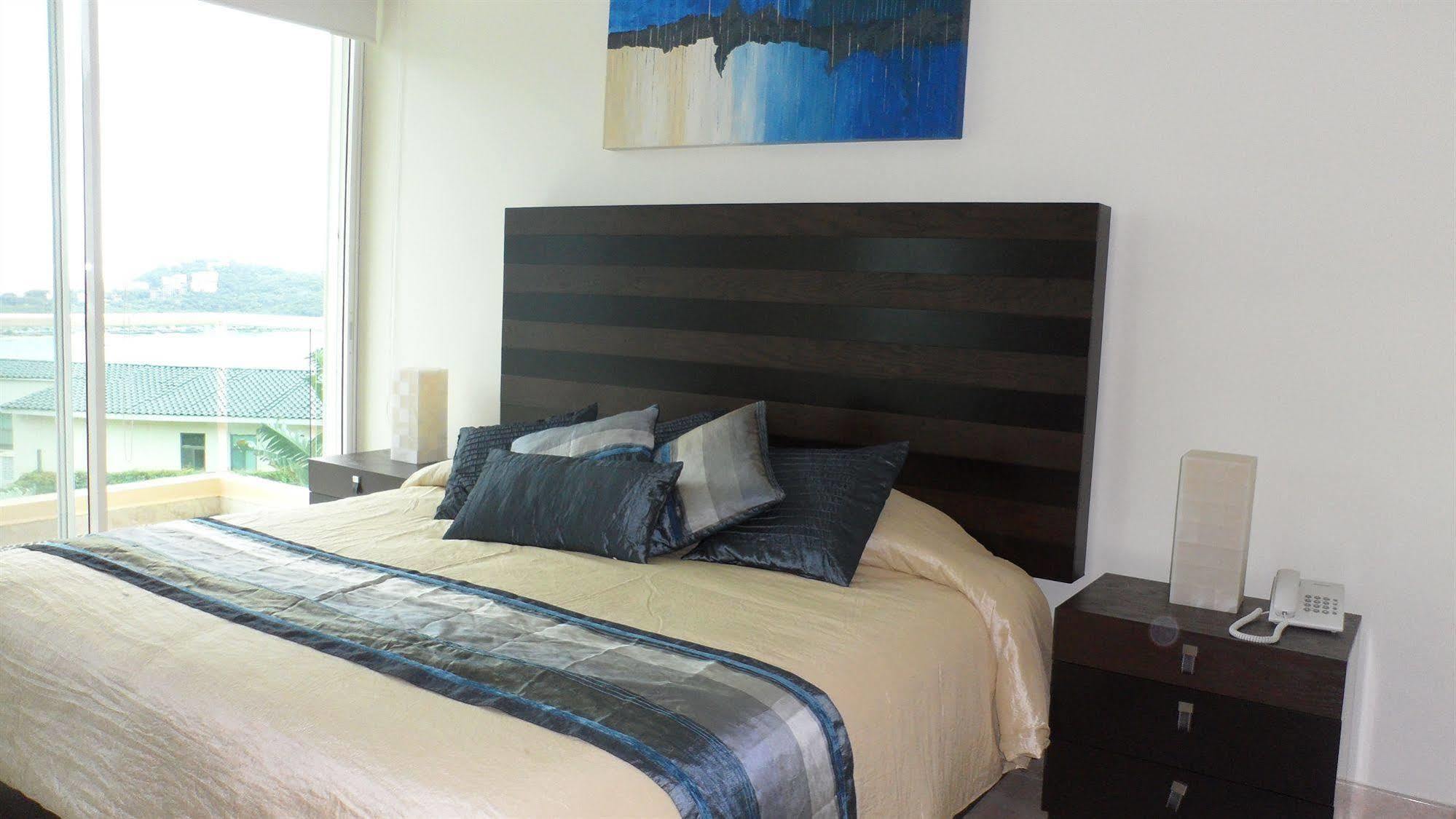 B Pichilingue Rooms & Beach Club Acapulco Exterior photo